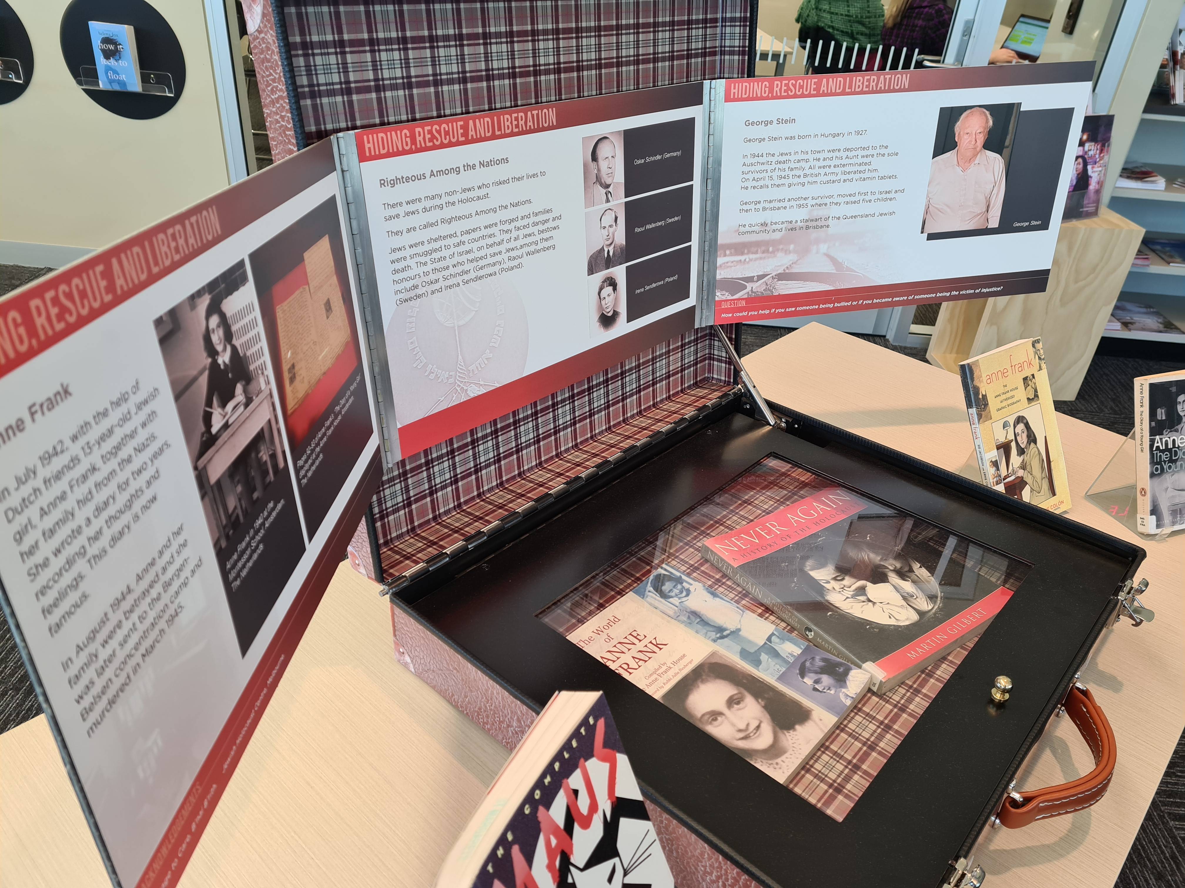 Jewish Board Suitcase Signs